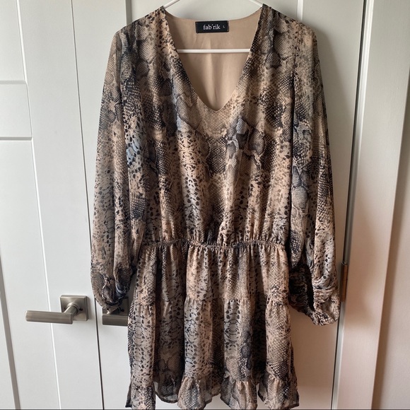 fab’rik Taupe Snakeskin Print Mini Dress Size L - Picture 3 of 4